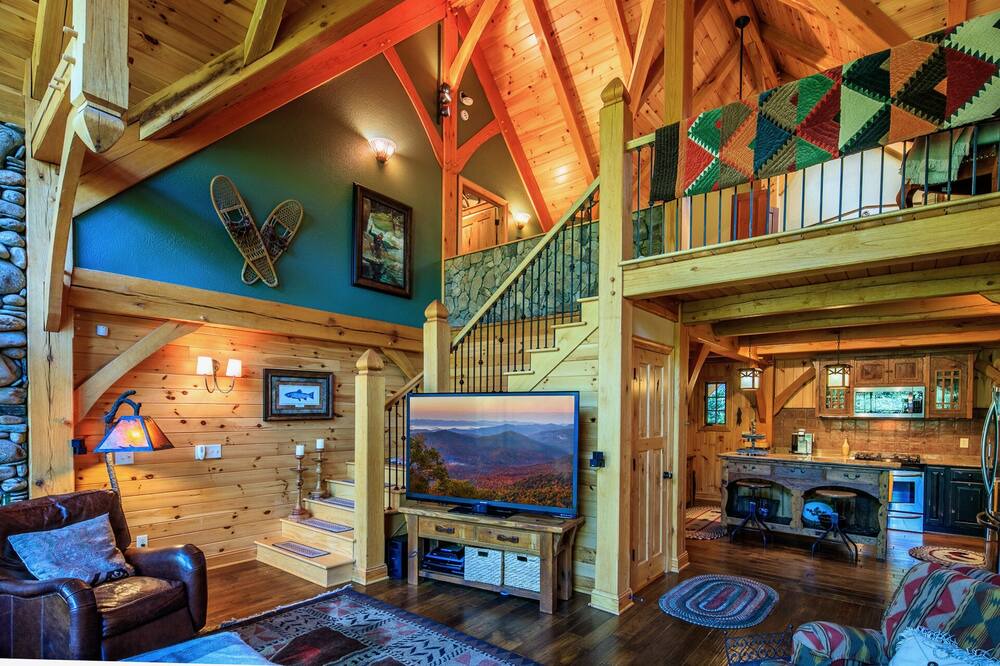 Photo of Livingroom in Lansing