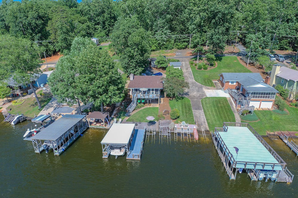 Photo of Outdoor in New London