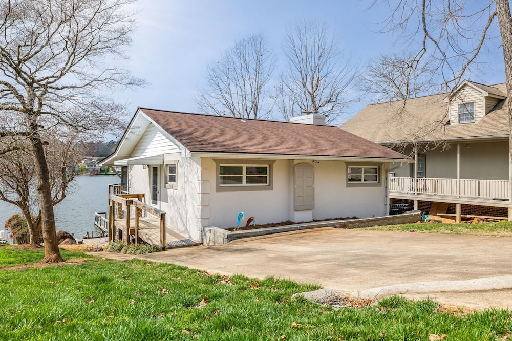 Photo of Outdoor in New London