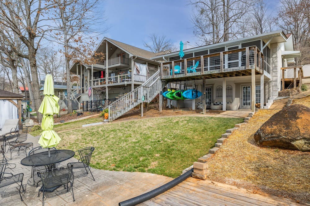 Photo of Outdoor in New London
