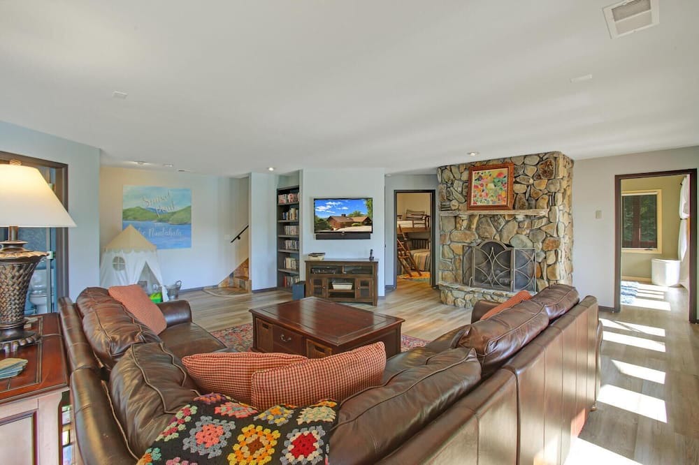 Photo of Bedroom in Topton