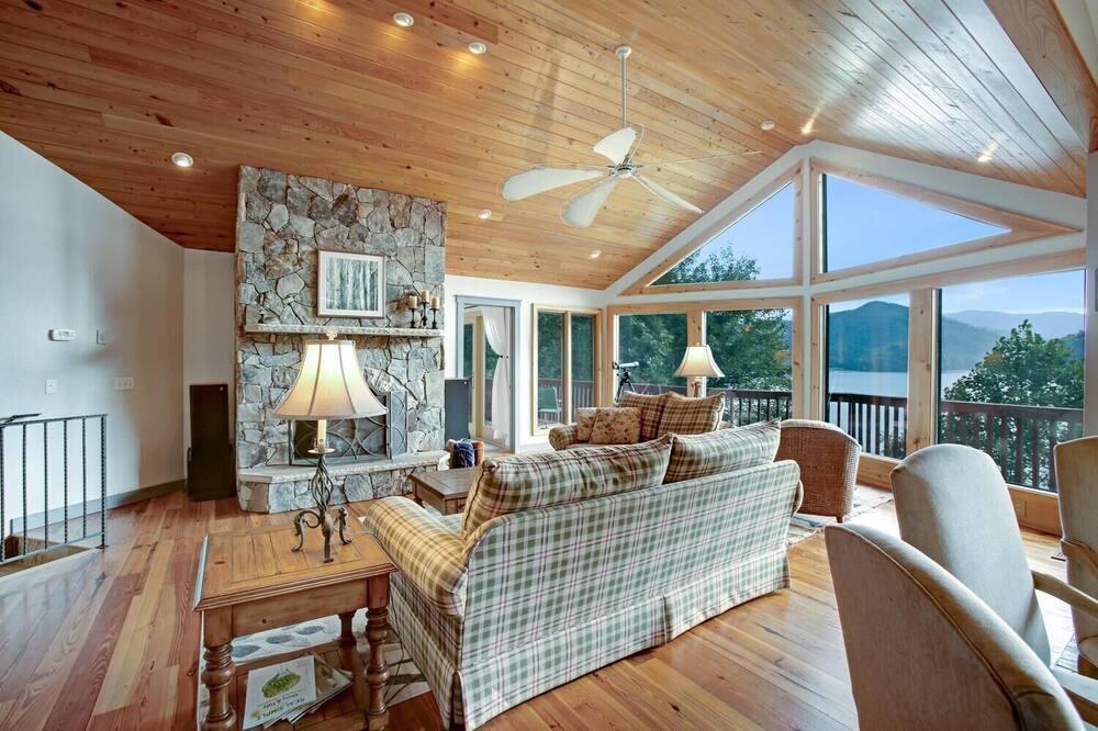 Photo of Livingroom in Topton