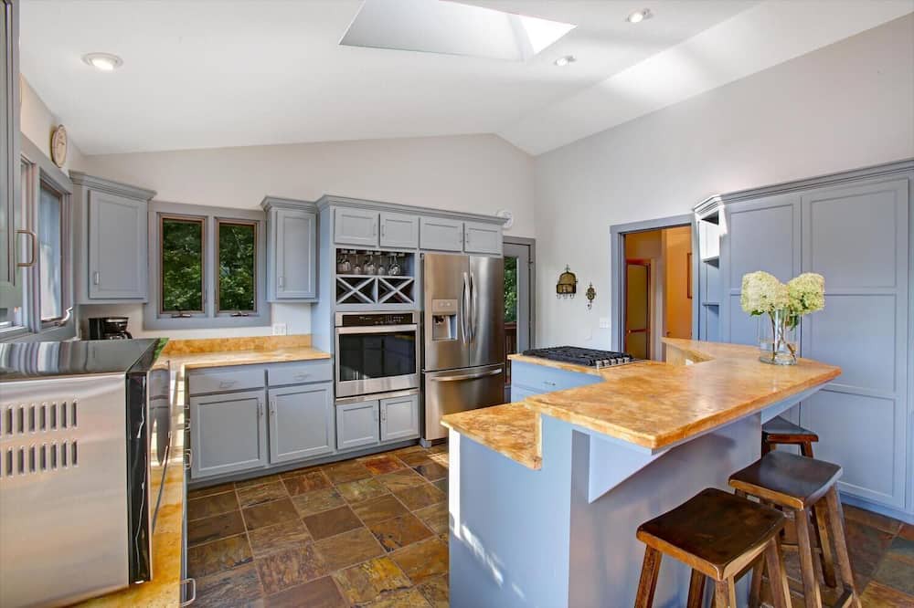 Photo of Kitchen in Topton