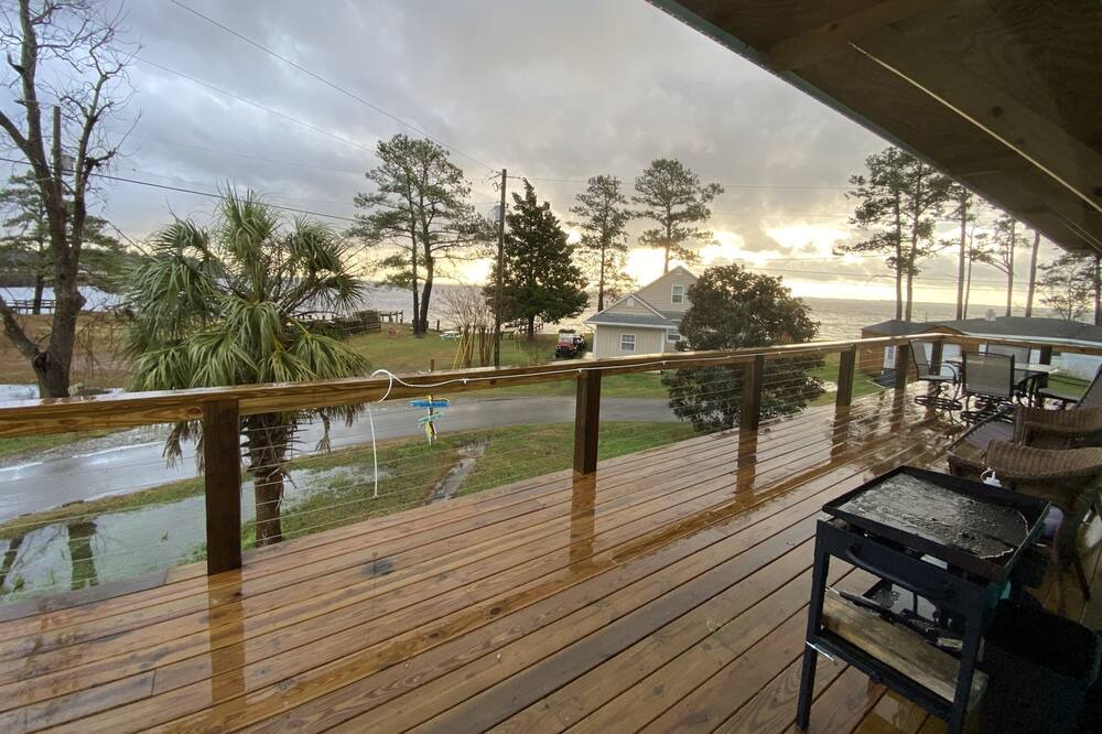 Photo of Patio Balcony in Minnesott Beach
