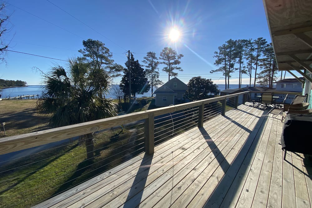 Photo of Patio Balcony in Minnesott Beach