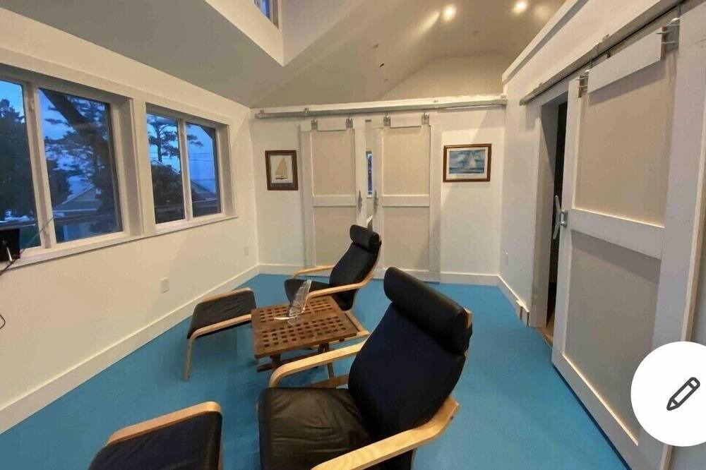 Photo of Bedroom in Minnesott Beach