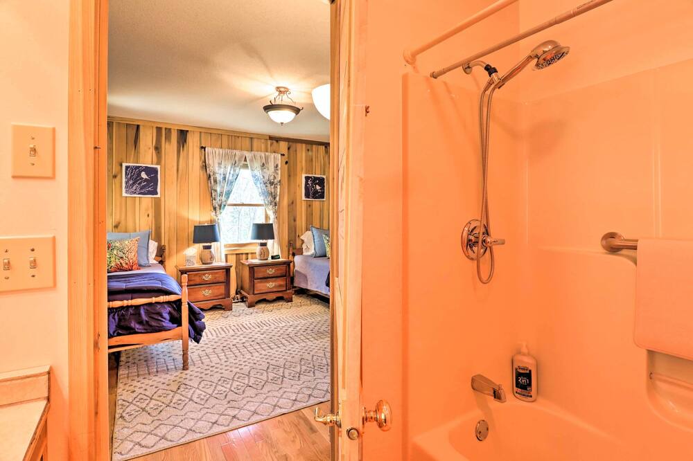 Photo of Bathroom in Penrose
