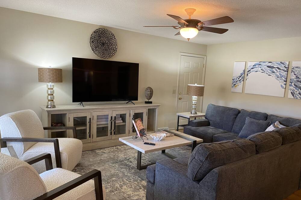 Photo of Livingroom in Norwood