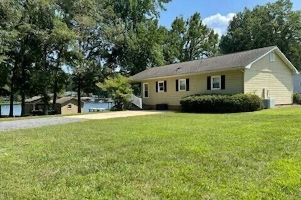 Photo of Outdoor in Norwood