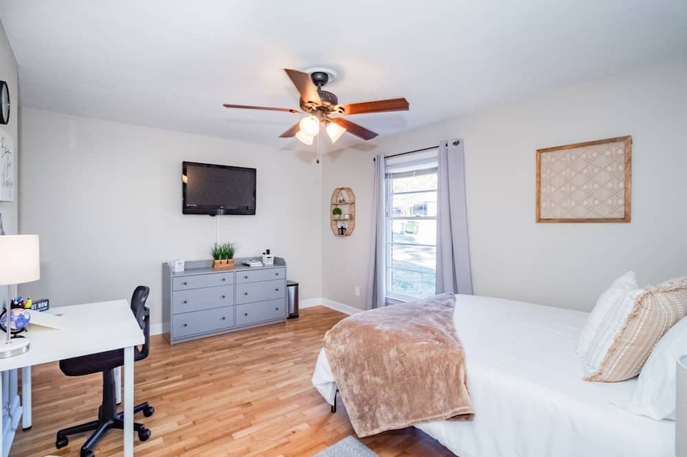 Photo of Bedroom in Fayetteville