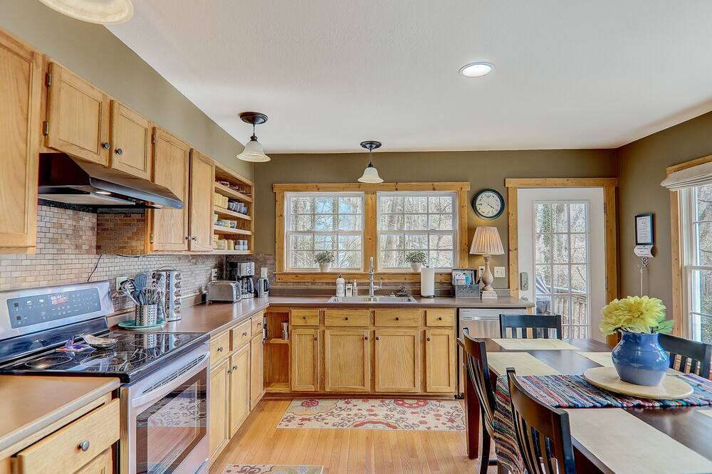 Photo of Kitchen in Swannanoa