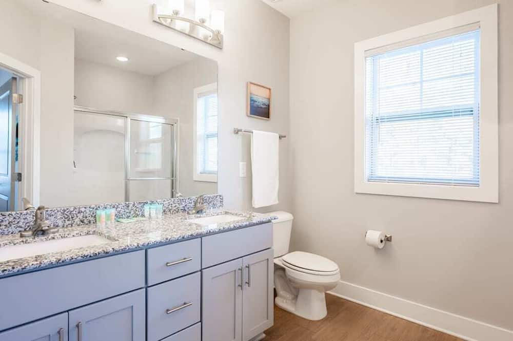 Photo of Bathroom in Morrisville