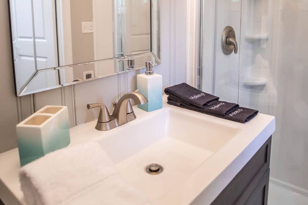 Photo of Bathroom in Plaza Midwood
