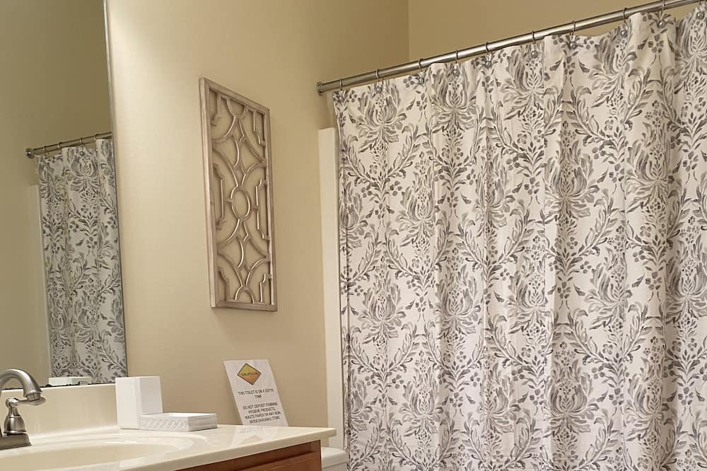 Photo of Bathroom in Troutman