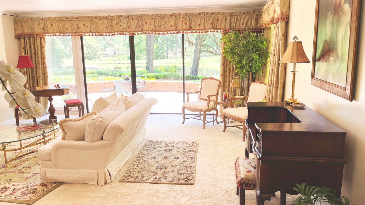 Photo of Livingroom in Pinehurst