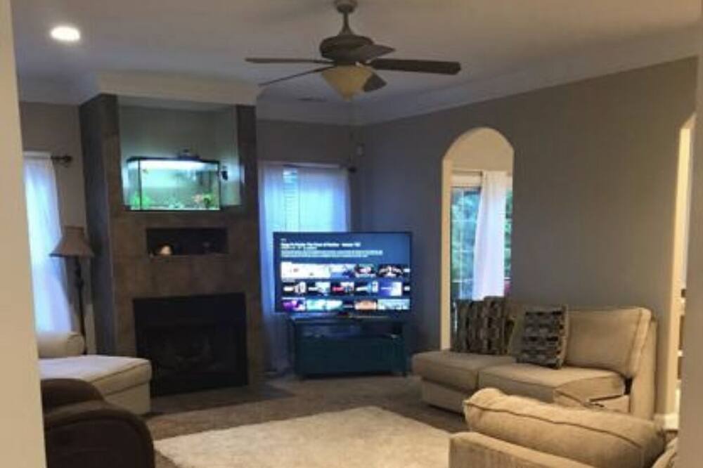 Photo of Livingroom in Waxhaw