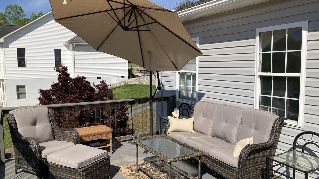 Photo of Patio Balcony in Marion Lake Club