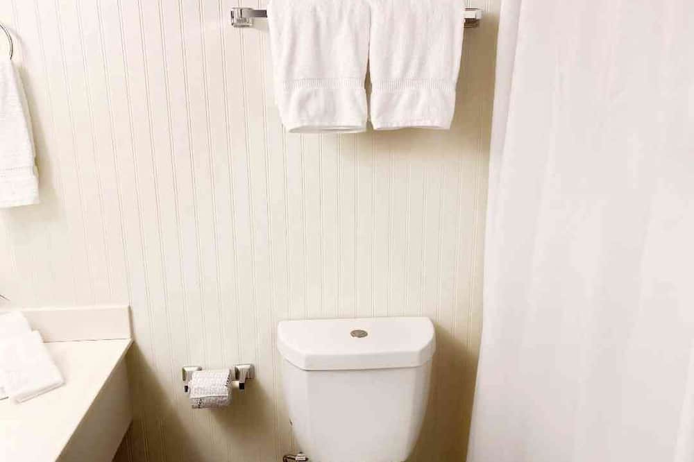 Photo of Bathroom in Sheffield Park