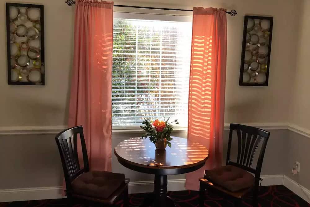 Photo of Bedroom in Sheffield Park