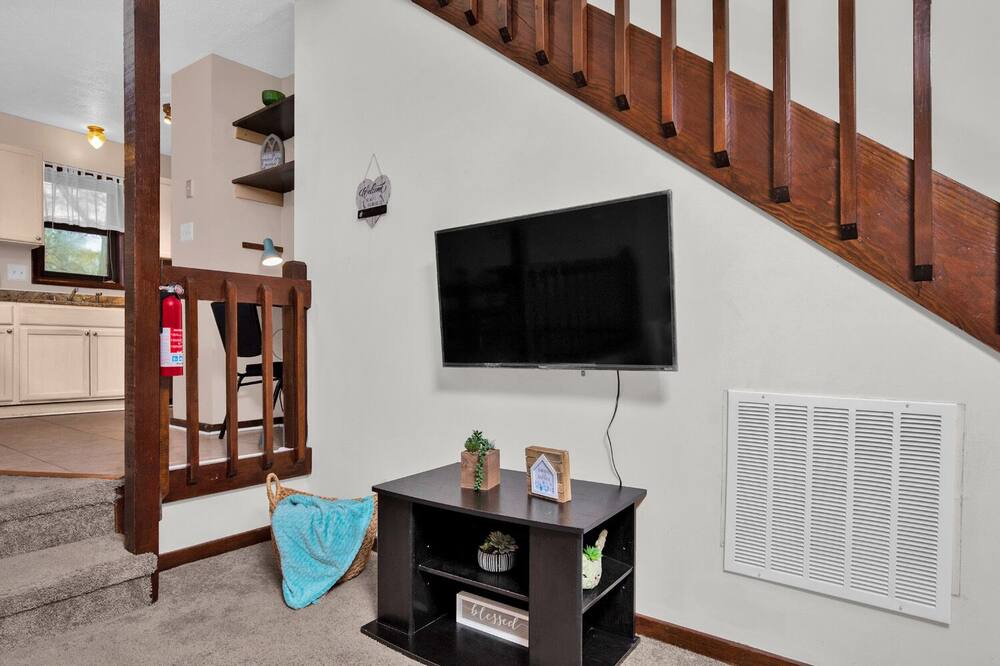 Photo of Livingroom in Westover
