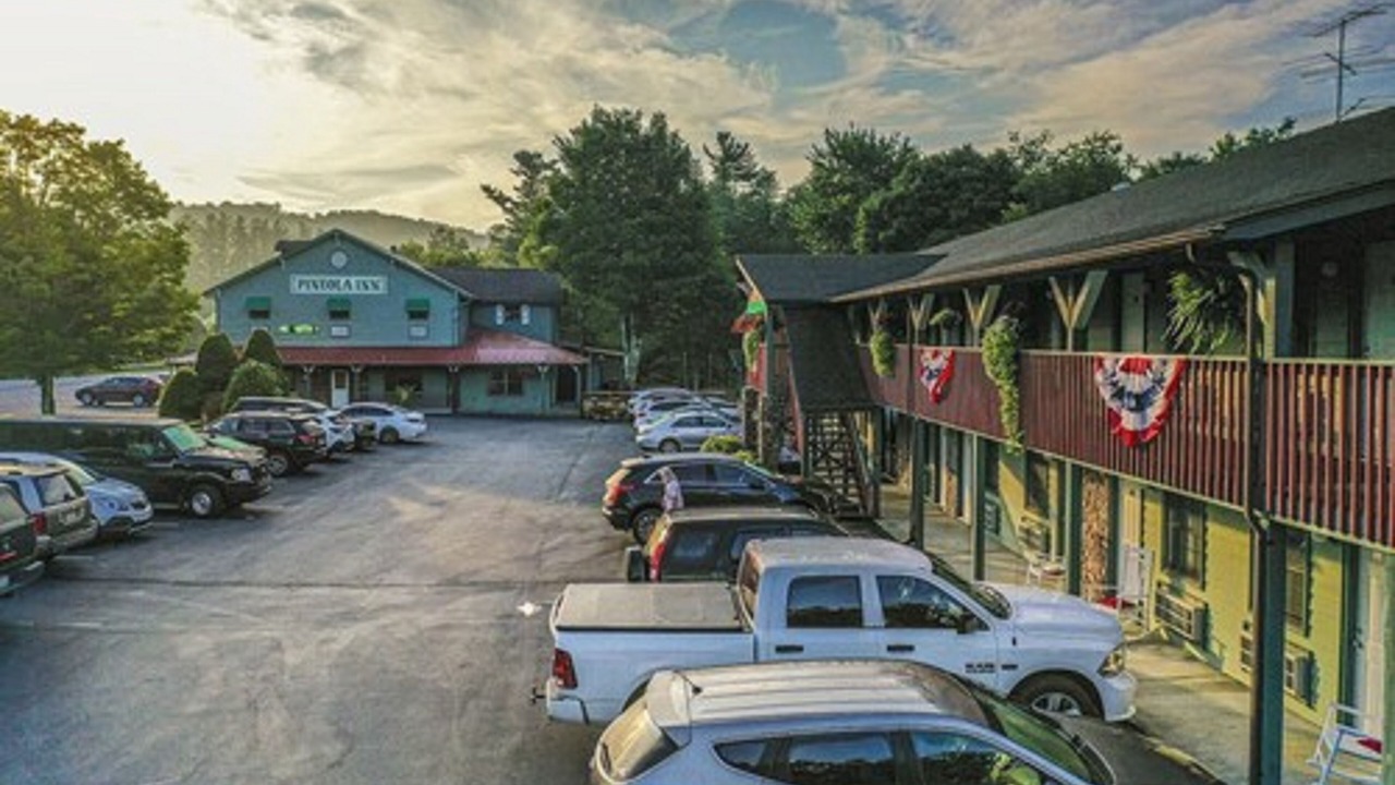Photo of Outdoor in Pineola