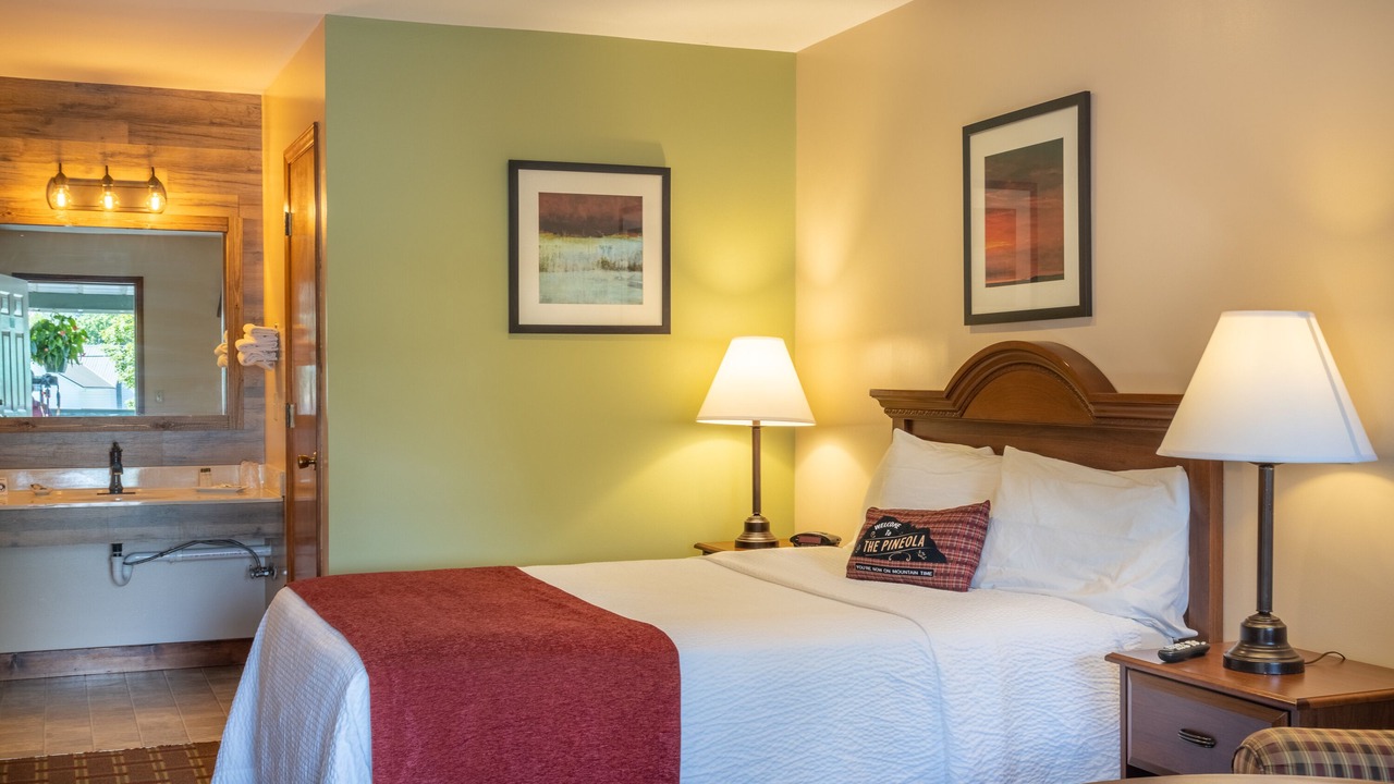 Photo of Bedroom in Pineola
