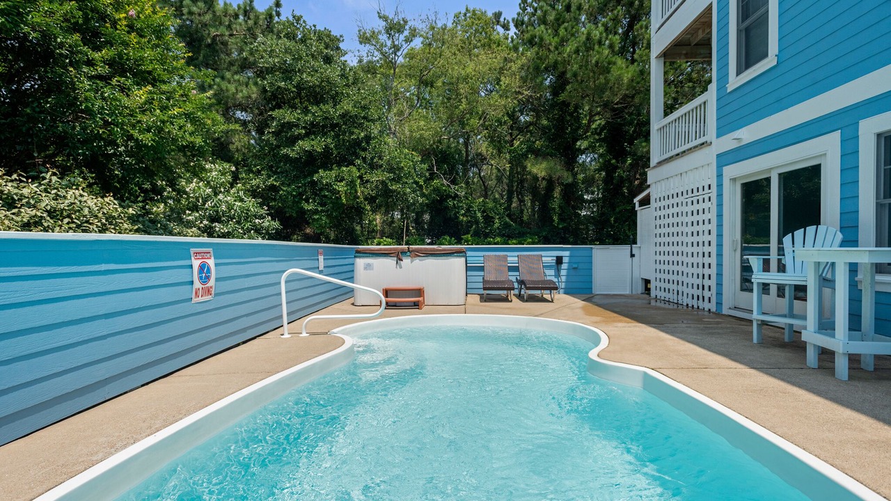 Photo of Outdoor in Corolla Light