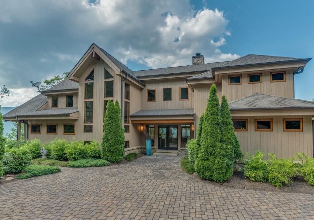 Photo of Outdoor in Lake Lure