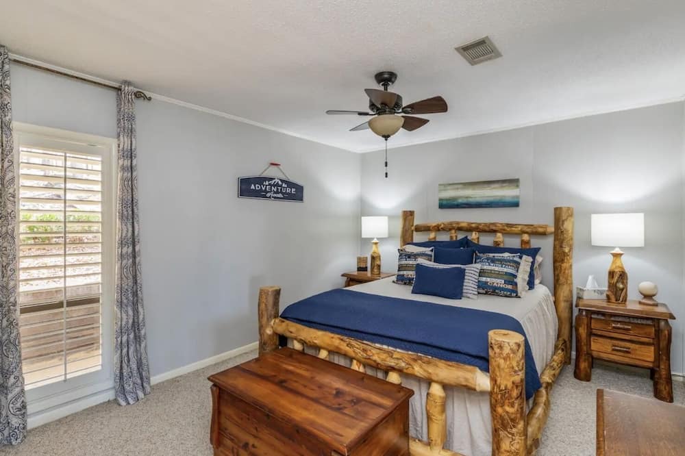 Photo of Bedroom in Little Kowaliga