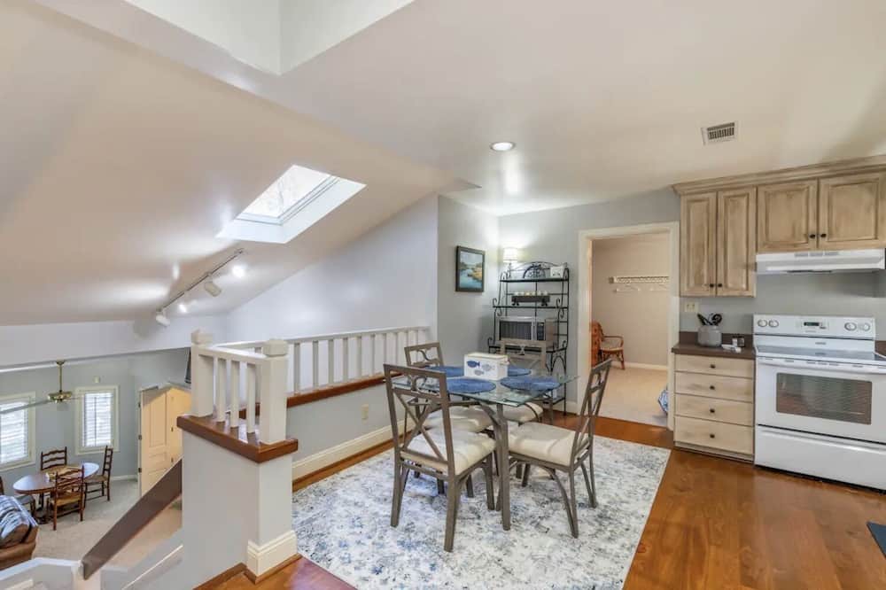 Photo of Kitchen in Little Kowaliga