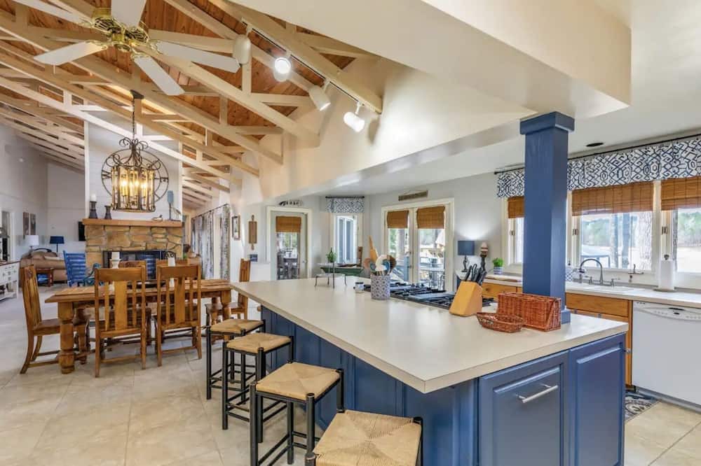 Photo of Kitchen in Little Kowaliga