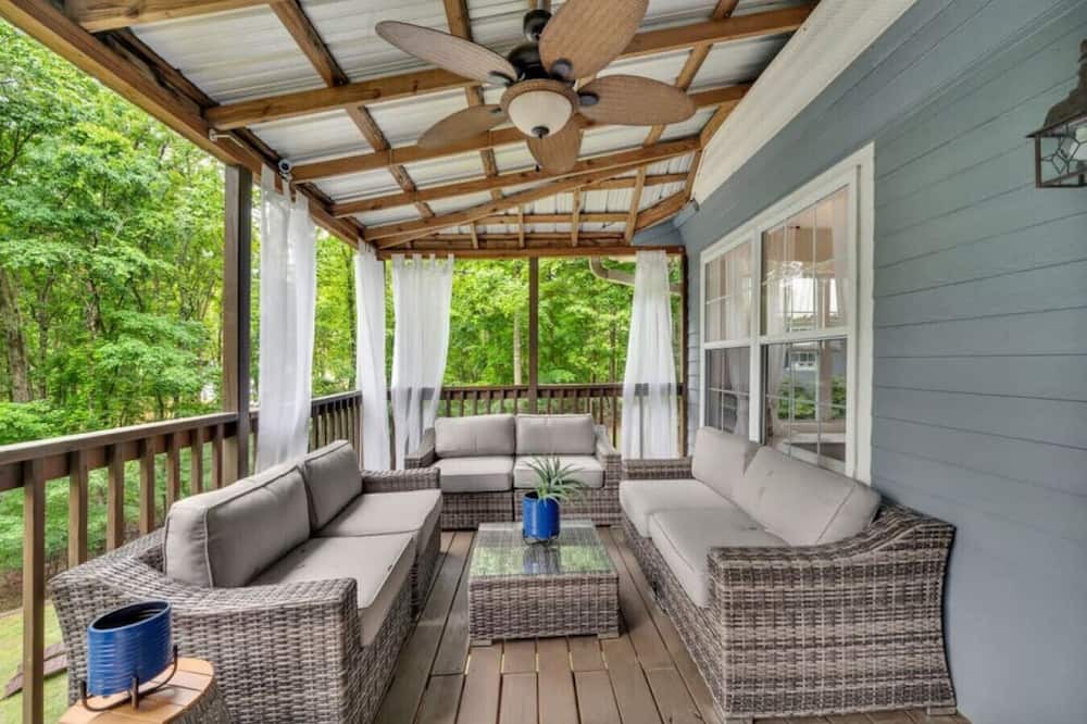 Photo of Outdoor in Mayhew