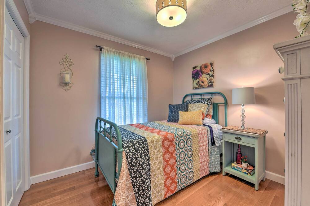 Photo of Bedroom in Mount Airy