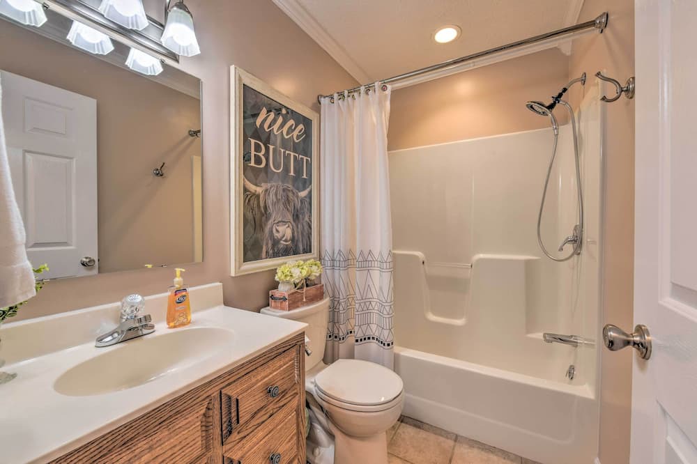 Photo of Bathroom in Mount Airy