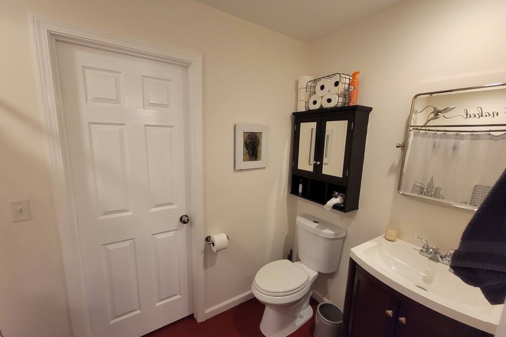 Photo of Bathroom in Smithville
