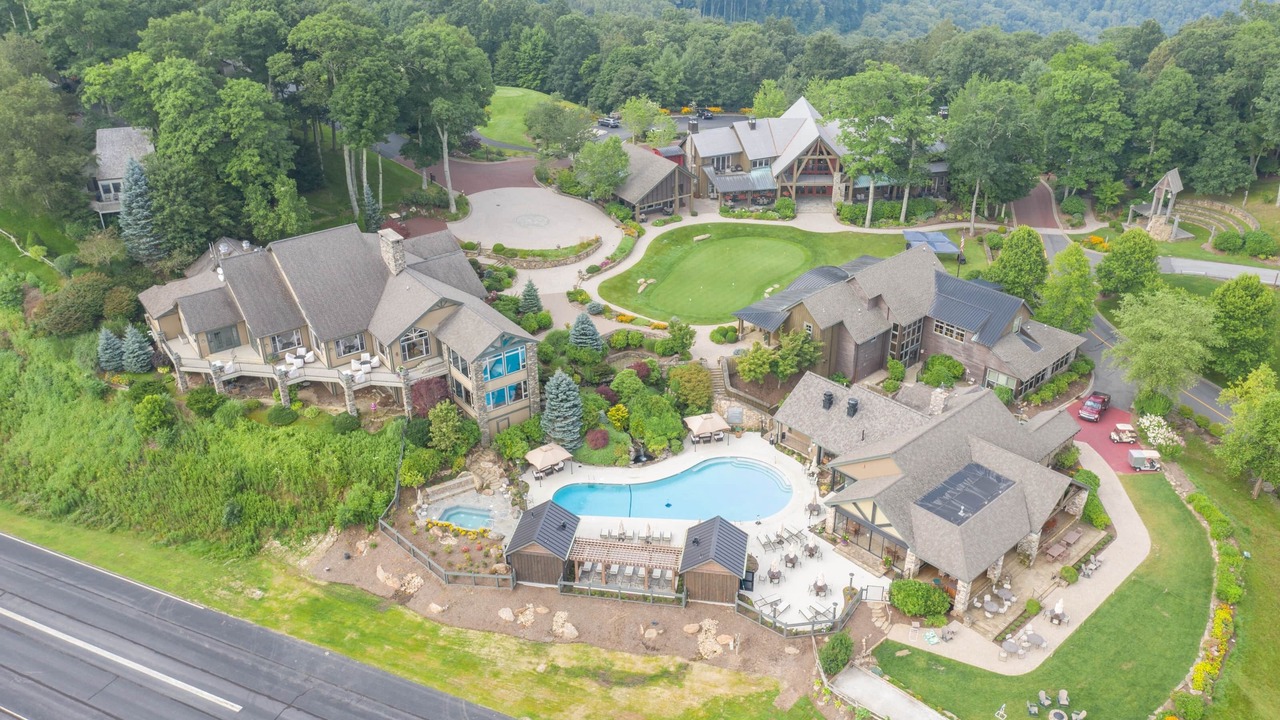 Photo of Outdoor in Mountain Air