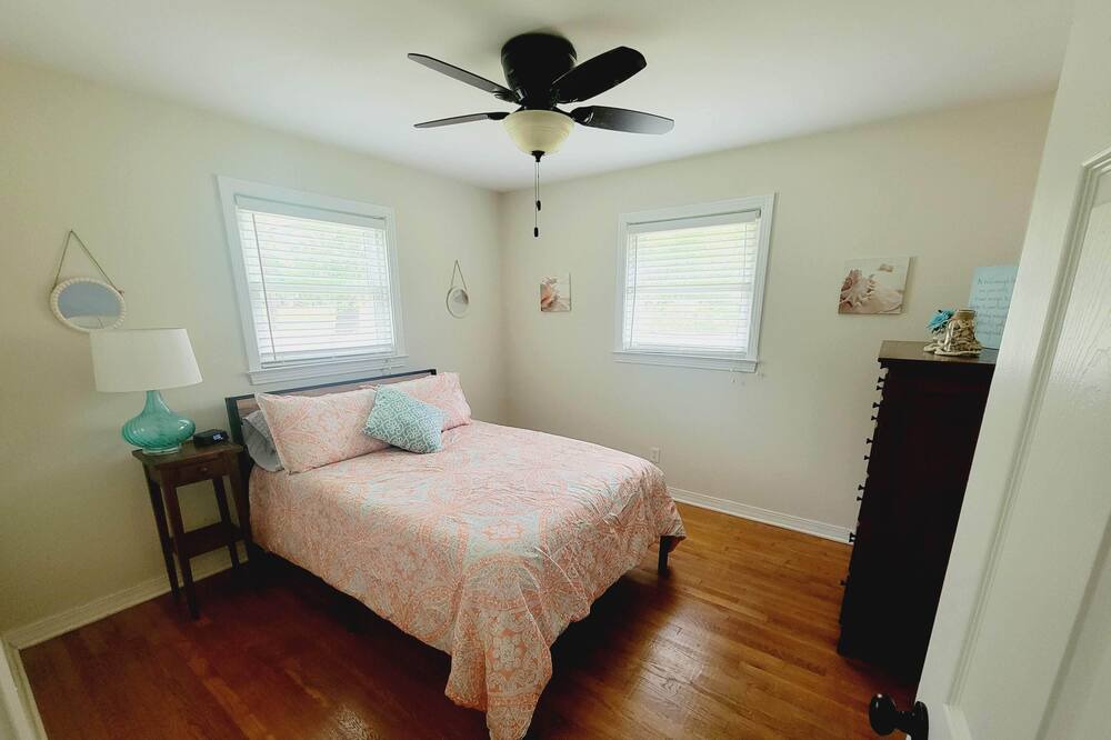 Photo of Bedroom in Albemarle