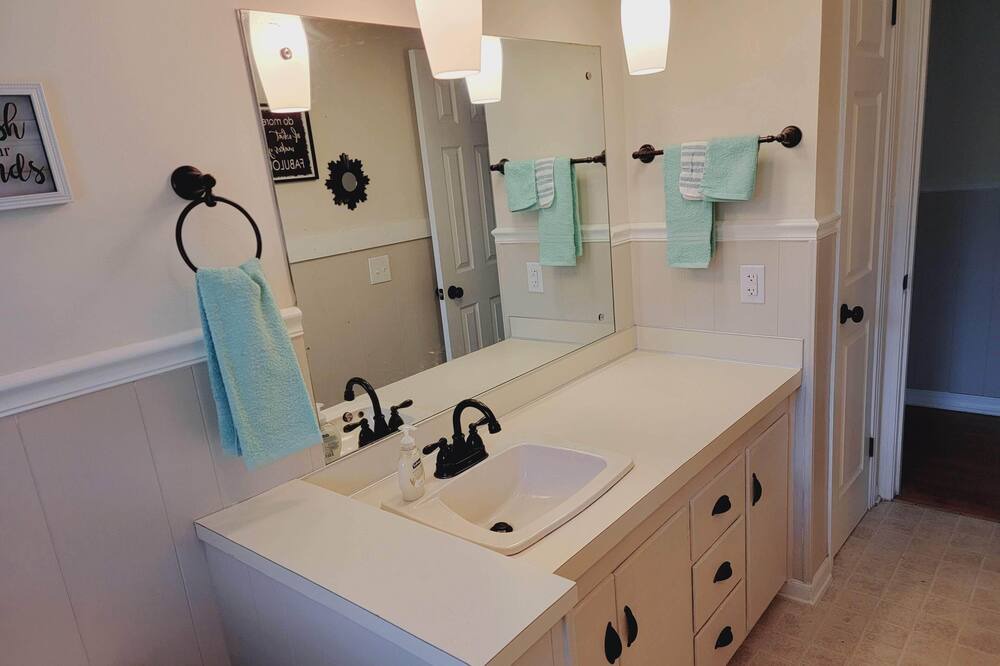 Photo of Bathroom in Albemarle