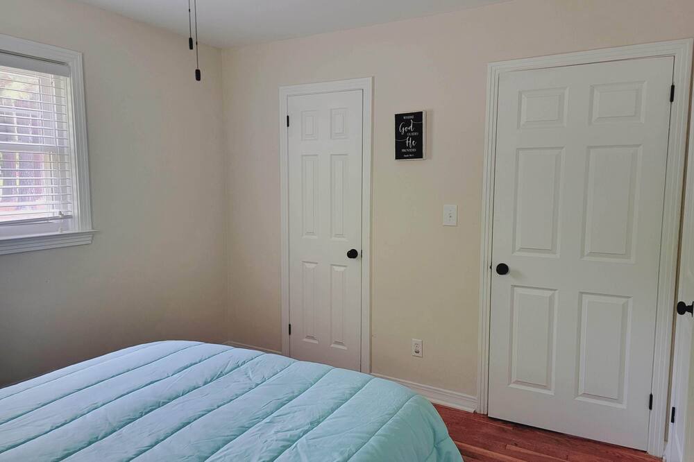 Photo of Bedroom in Albemarle