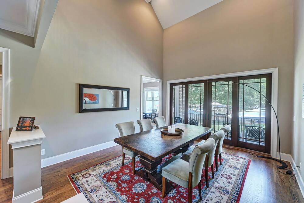 Photo of Bedroom in Huntersville