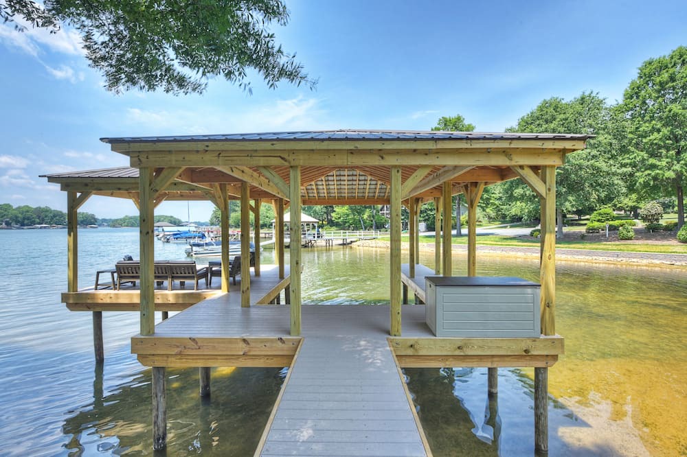 Photo of Outdoor in Huntersville