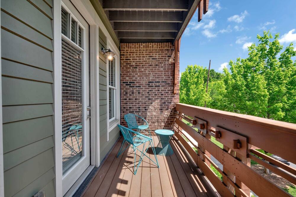 Photo of Patio Balcony in Wesley Heights
