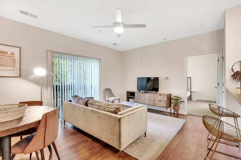 Photo of Bedroom in Plaza Midwood