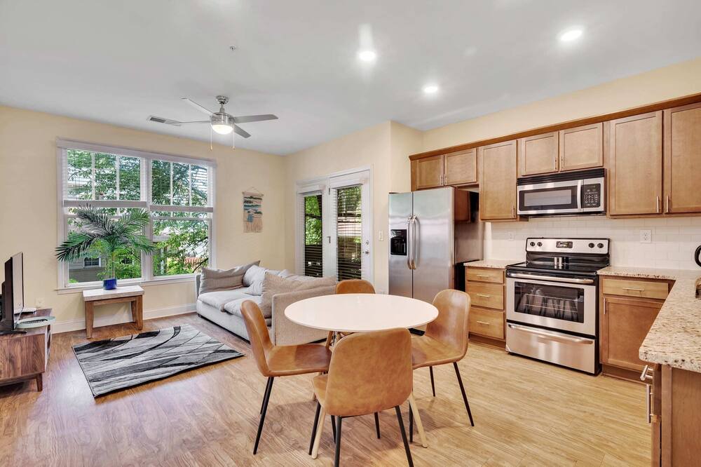 Photo of Bedroom in Wesley Heights