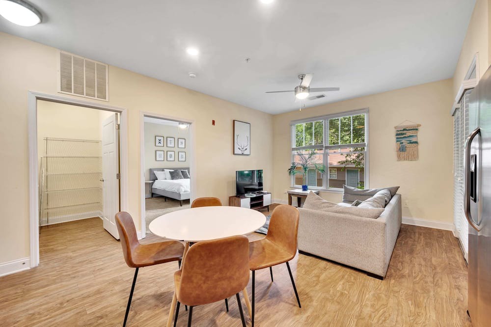 Photo of Bedroom in Wesley Heights