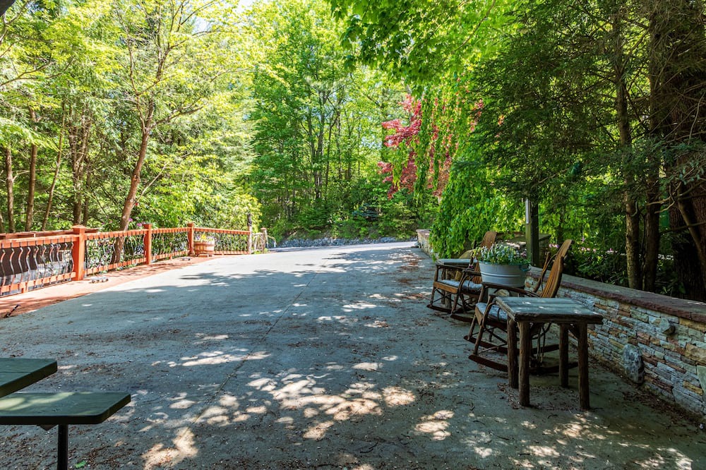 Photo of Others in Lake Toxaway