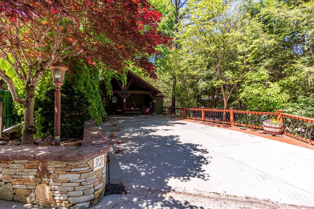 Photo of Others in Lake Toxaway