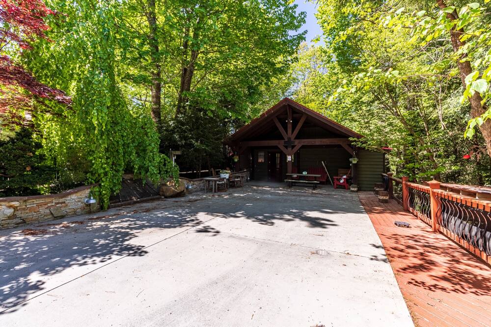 Photo of Others in Lake Toxaway