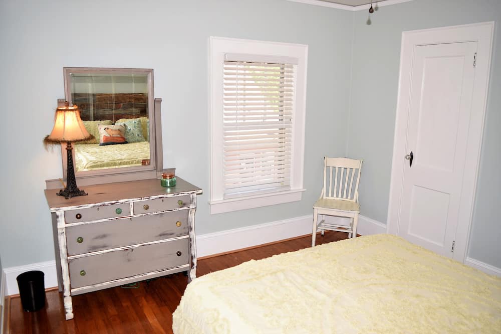 Photo of Bedroom in Lincolnton