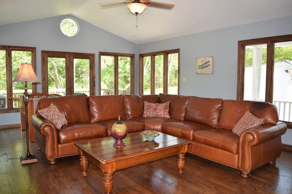 Photo of Livingroom in Lincolnton